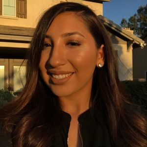 Meet your Posher, Natalie